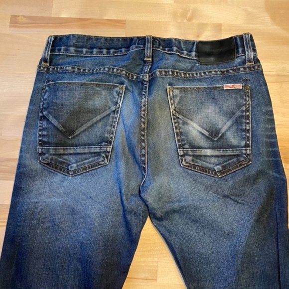 HUDSON JEANS Byron Straight Fit Jeans - Picture 3 of 7